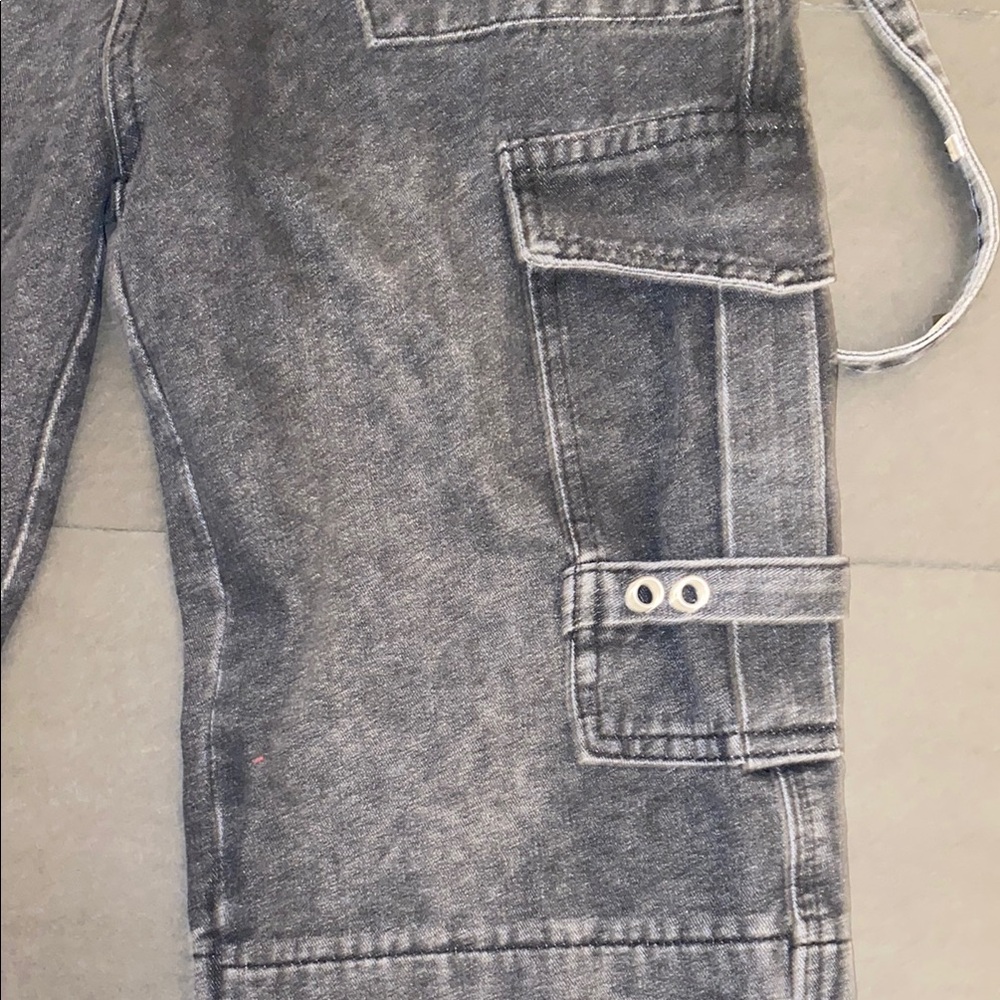 ROMWE Large Grunge Punk Solid Strap Detail Cargo Boy Friend Jeans, School - Picture 11 of 14
